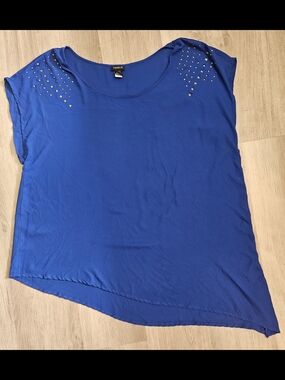 Torrid Cobalt Royal Blue Studded Shoulder Asymmetric Tunic Top Size 1 / 1X